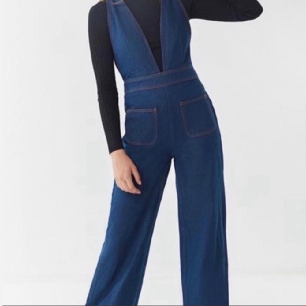 BDG Urban Outfitters Denim Jumpsuit Overall Sleeveless Pockets Wide Leg Plunge 4